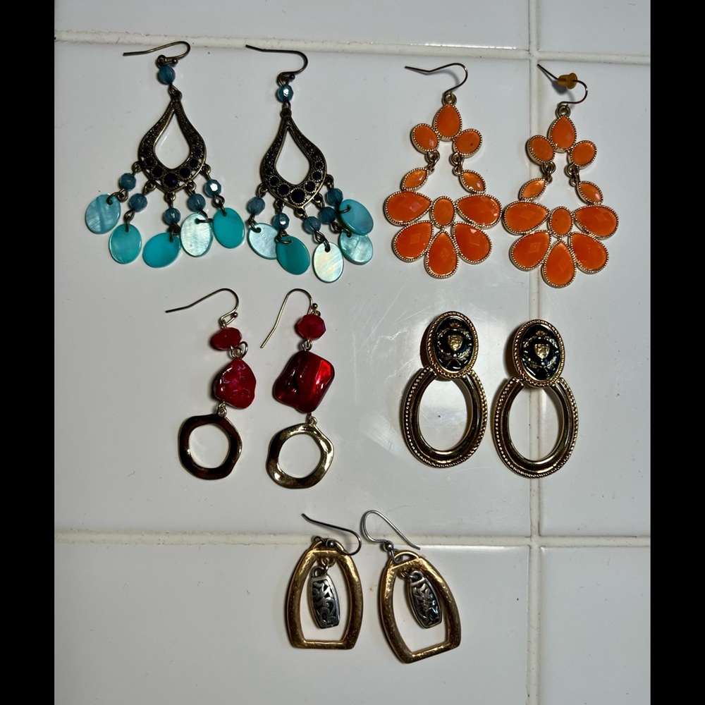 Earrings lot of 5